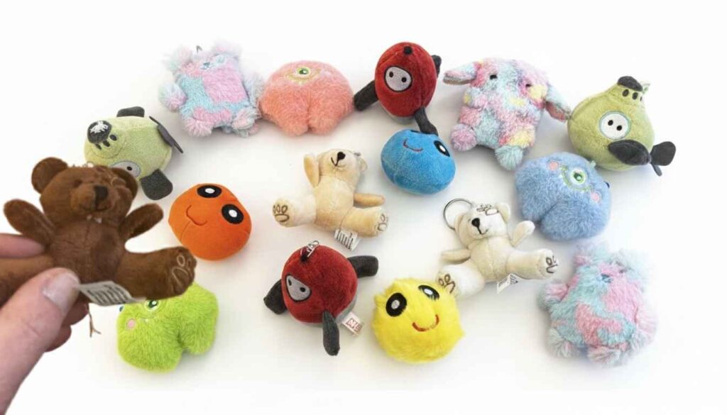 plush mix small 100pcs